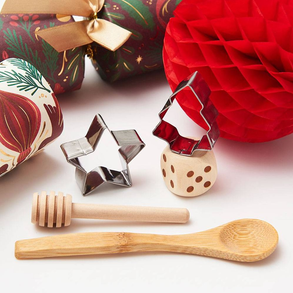 Elegant Holiday Crackers