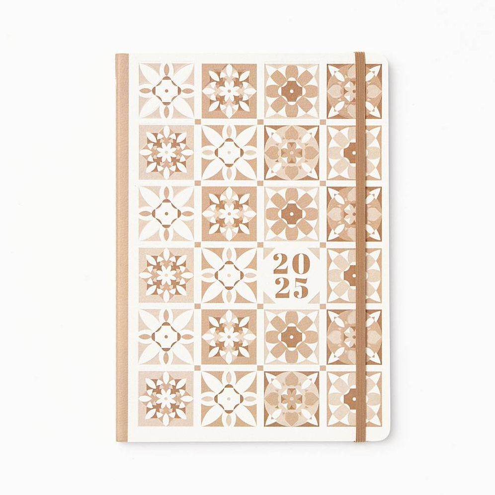 2024-2025 Paper Source Neutral Floral Tile 17-Month Faux Leather Saddlestitch Monthly Planner